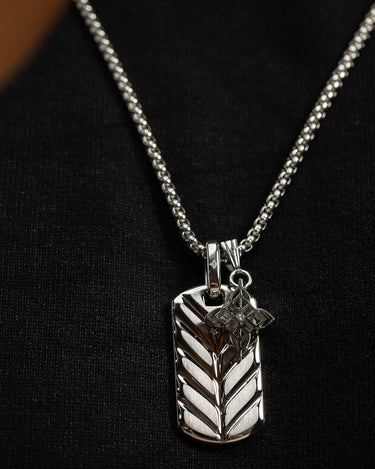 Shadow Arrow Zilverkleurig Ketting, handgemaakte sieraden, luxe heren sieraden, premium kwaliteit, exclusieve sieraden mannen.