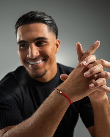 10:10 Liora Goldfarbenes Rotes Armband