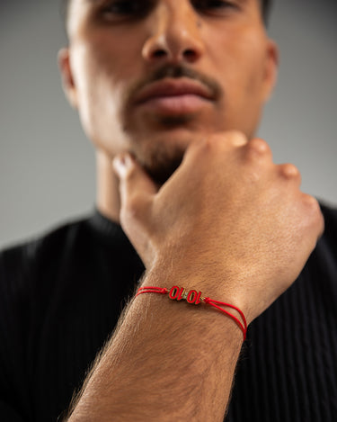 10:10 Liora Goldfarbenes Rotes Armband