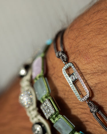Celestial Balance Zilver Grijs Armband, handgemaakte sieraden met fonkelende zirkonia steentjes.
