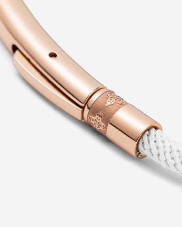 Noirèa Rosé Goudkleurig Wit Armband 3mm. Luxe detail van handgemaakte sieraden met rijke afwerking.