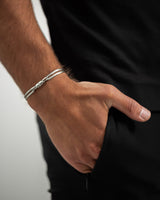 Elegant handgemaakt herenarmband in premium kwaliteit, perfect voor luxe en exclusieve stijl.